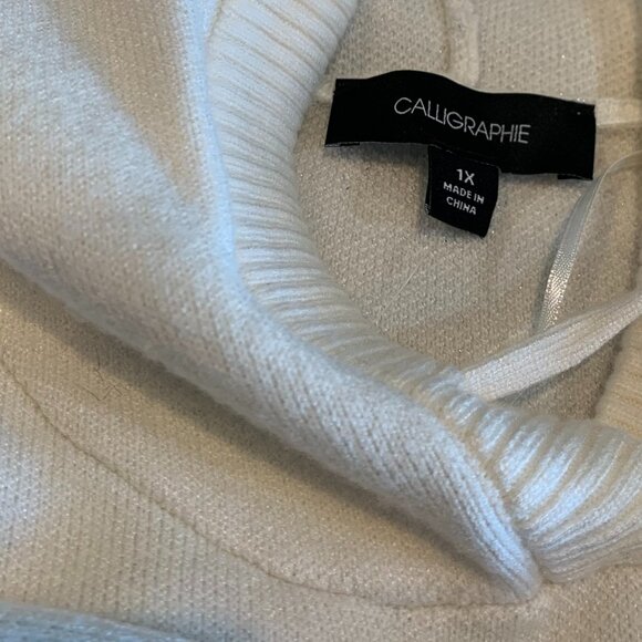 Sweater Cream with Silver Stars 1X NWT Hooded - Picture 13 of 13
